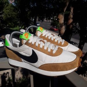 🤩 Nike Daybreak Wheat/Phantom Green 🤩